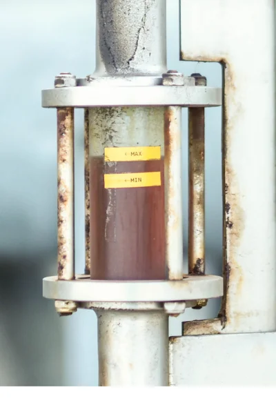 Polycarbonate sight flow cylinder with metal flanges and rods (360° view)